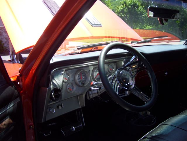 1972 SUNSET PEARL Chevrolet Nova Sedan