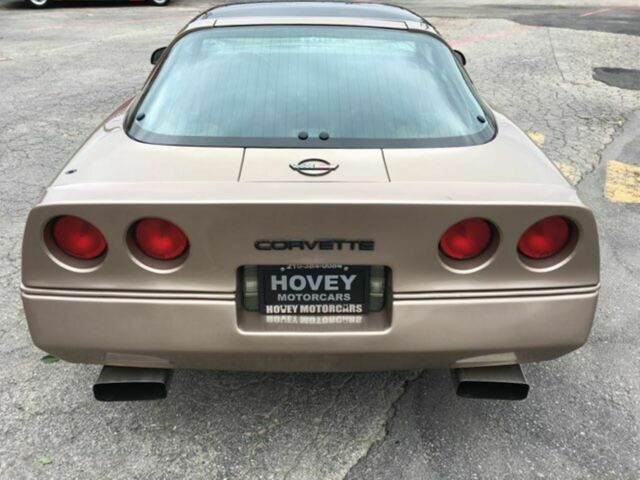 1984 Gold Chevrolet Corvette Coupe