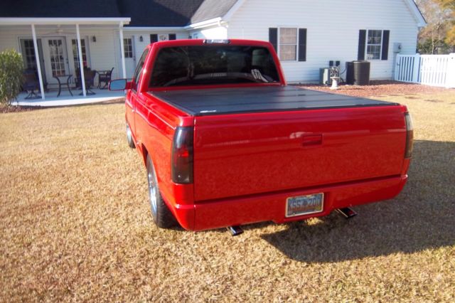 1993 Red Chevrolet Silverado 1500 Standard Cab Pickup