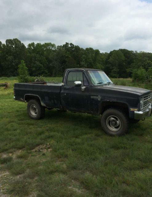 1986 Black Chevrolet C/K Pickup 1500 Fleet Side