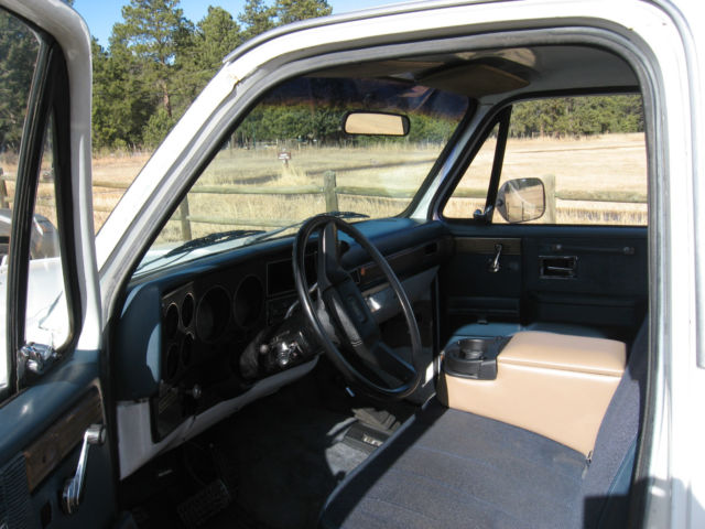 1986 Black Chevrolet C/K Pickup 1500 Standard Cab Pickup