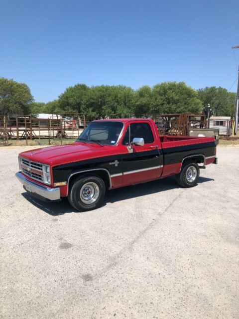 1987 Chevrolet C-10 Standard Cab Pickup
