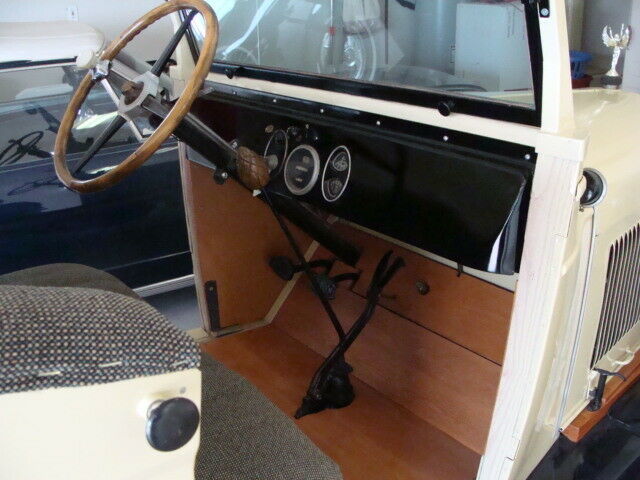 1927 Yellow/Blue Chevrolet Pickup Roadster