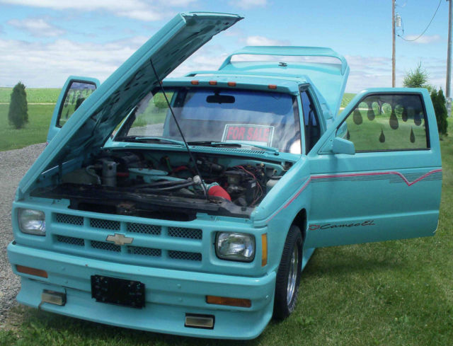 1982 red Chevrolet S-10 Std Cab/long box
