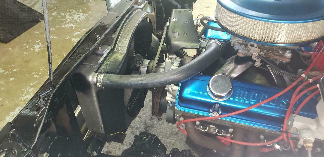 1988 White Chevrolet S-10 Standard Cab Pickup