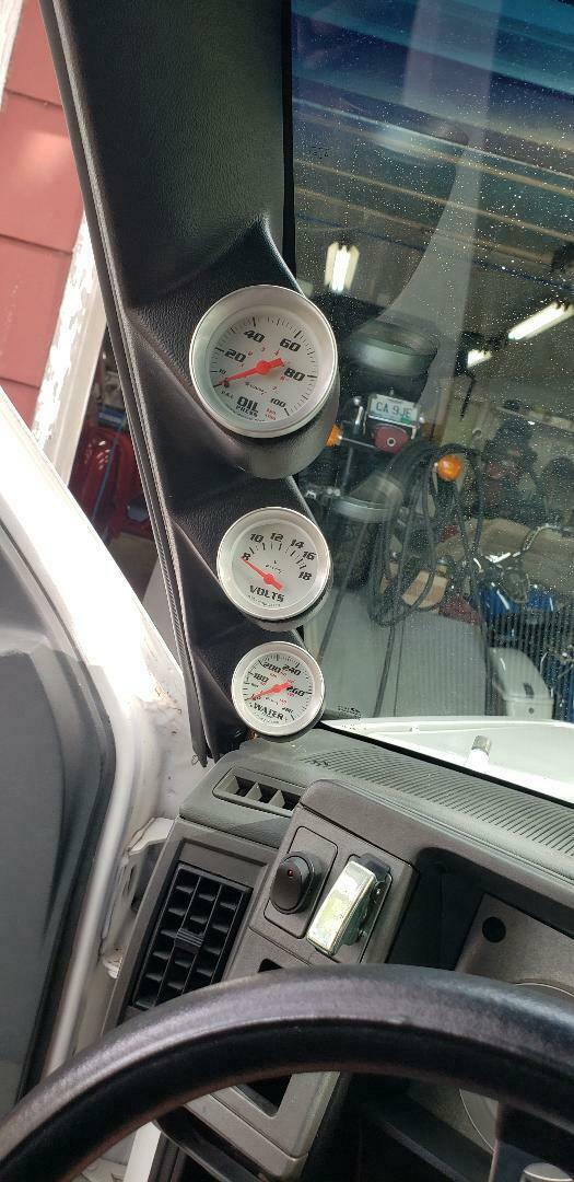 1988 White Chevrolet S-10 Standard Cab Pickup