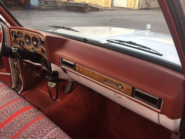 1977 White Chevrolet Silverado 1500 Standard Cab Pickup