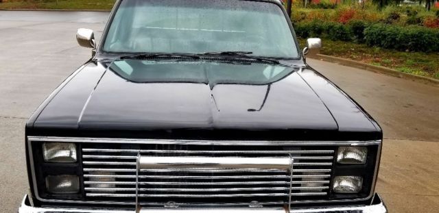 1985 Black Chevrolet Silverado 1500 Standard Cab Pickup