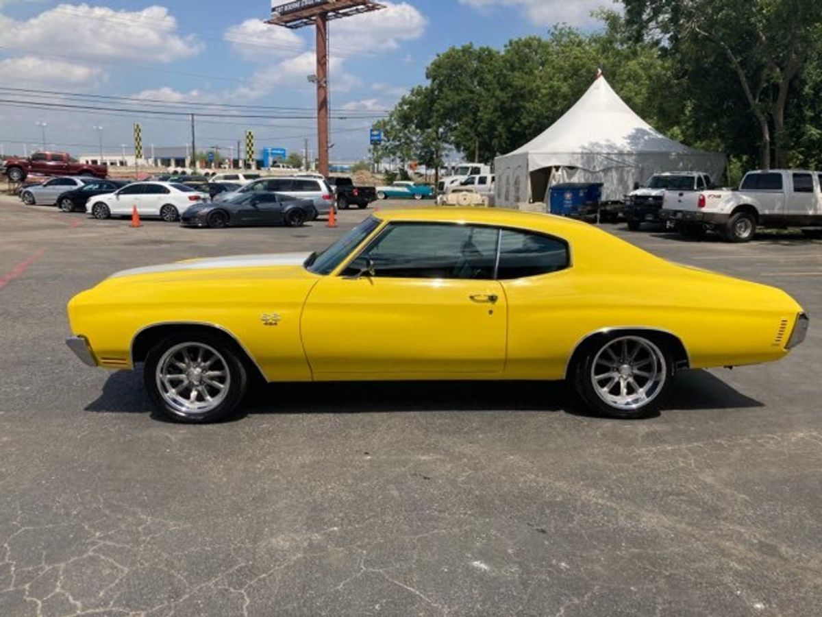 1970 Yellow Chevrolet Chevelle Coupe