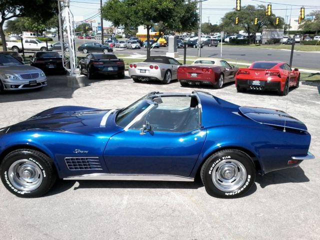 1972 Blue Chevrolet Corvette Coupe