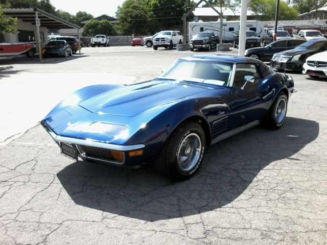 1972 Blue Chevrolet Corvette Coupe
