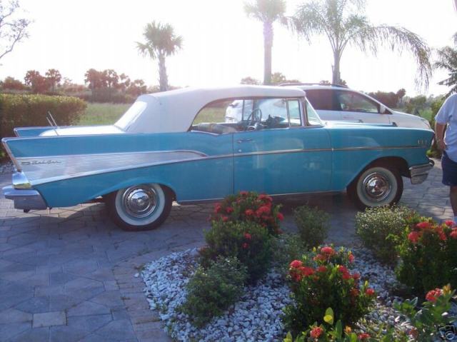 1957 Blue Chevrolet Bel Air/150/210 Convertible