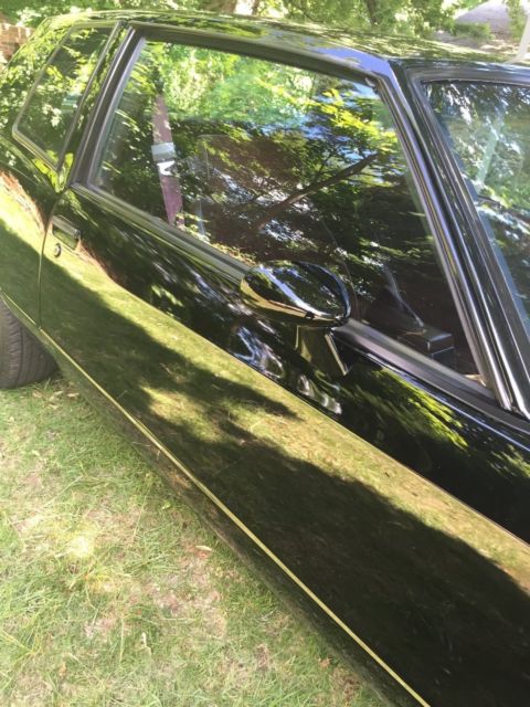 1985 Black Chevrolet Monte Carlo Coupe