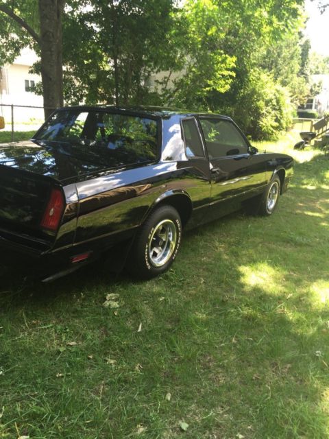 1985 Black Chevrolet Monte Carlo Coupe