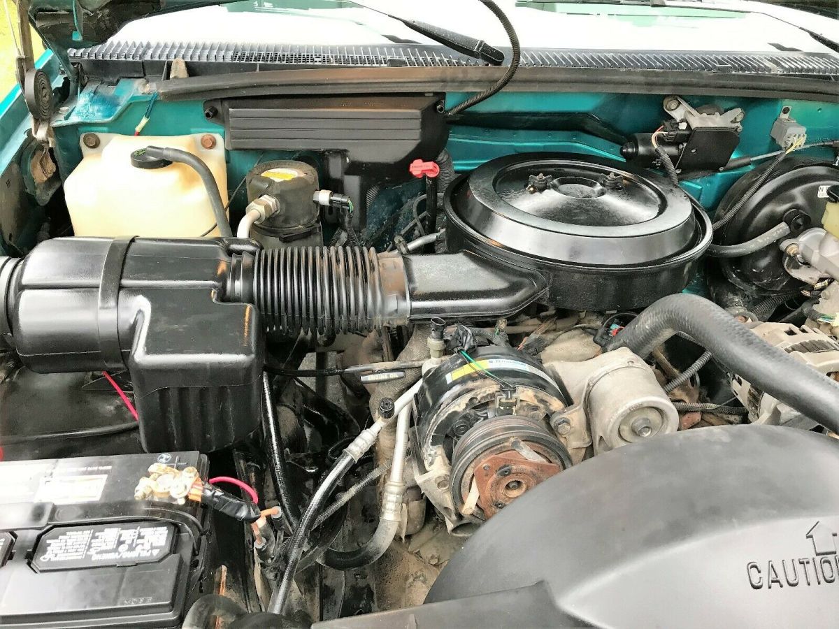 1994 White Chevrolet Other Pickups Extended Cab Pickup