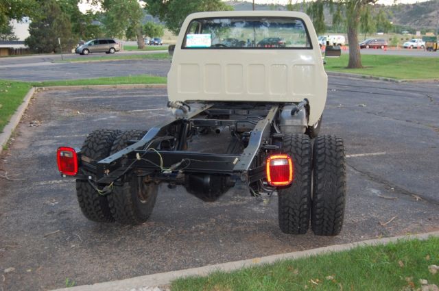 1981 cream Chevrolet C/K Pickup 3500 Cab & Chassis