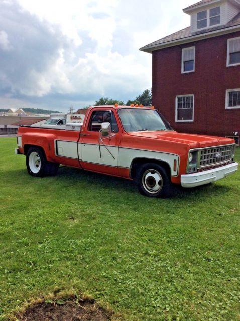 1980 Orange Chevrolet C-10 Cab & Chassis