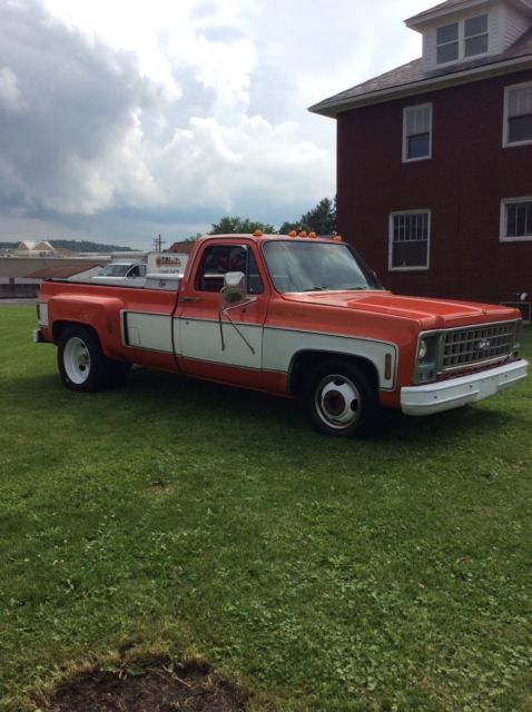 1980 Orange Chevrolet C-10 Cab & Chassis