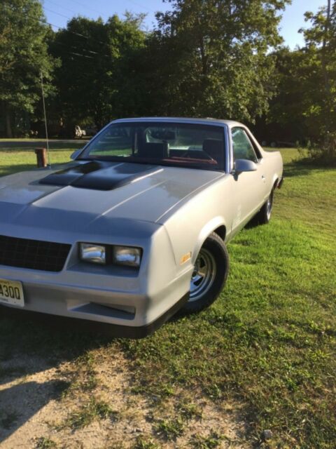 1986 Silver Chevrolet El Camino Pickup Truck
