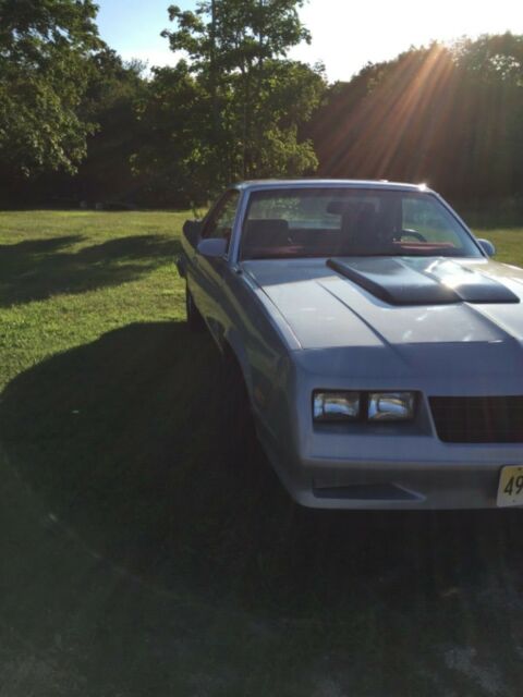 1986 Silver Chevrolet El Camino Pickup Truck