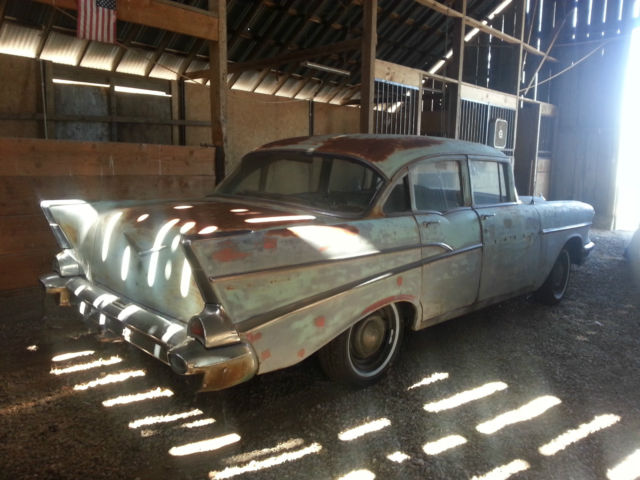 1957 Chevrolet Bel Air/150/210 Sedan