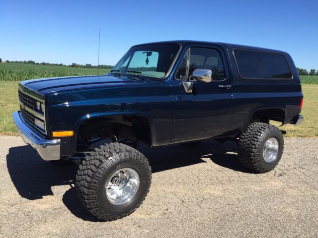 1991 Blue Metallic Chevrolet Blazer SUV