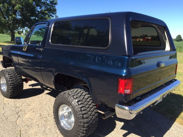 1991 Blue Metallic Chevrolet Blazer SUV