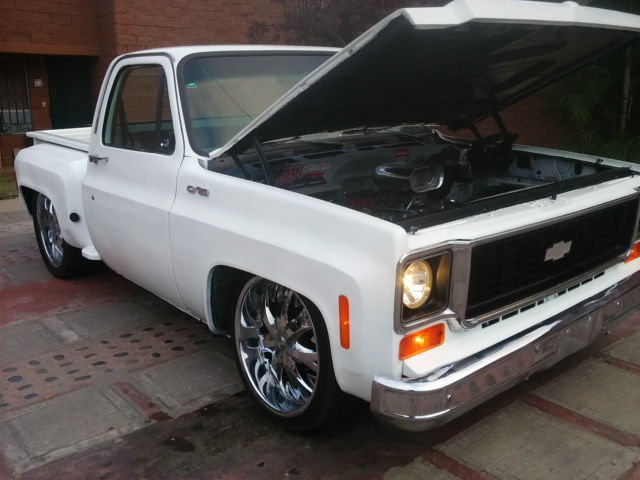 1974 White Chevrolet C-10 Cab & Chassis