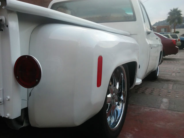 1974 White Chevrolet C-10 Cab & Chassis