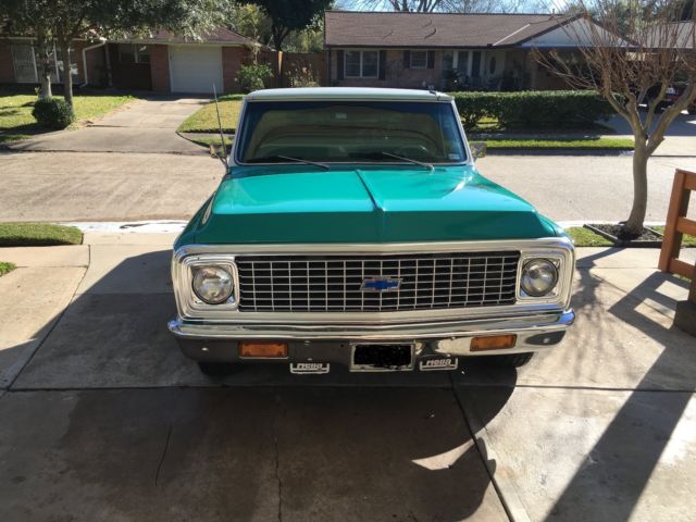 1970 Yellow Chevrolet C-10 Standard Cab Pickup