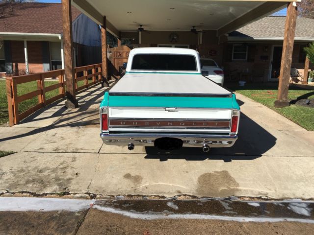 1970 Yellow Chevrolet C-10 Standard Cab Pickup