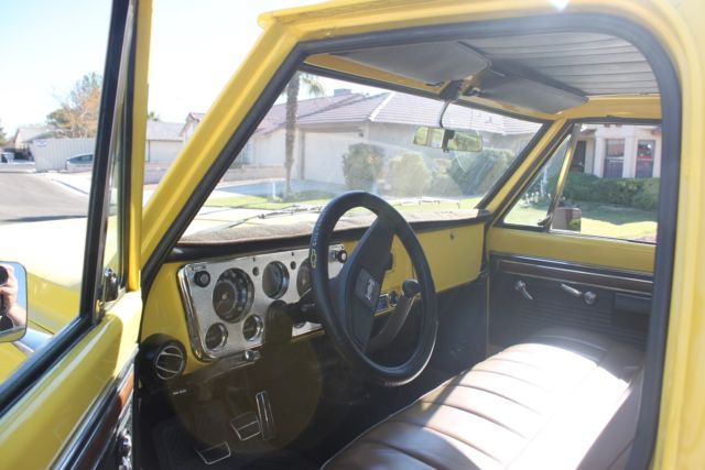 1971 Yellow Chevrolet C-10