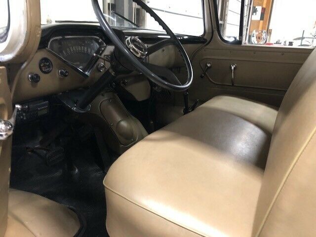 1959 White Chevrolet Apache C60 Cab & Chassis