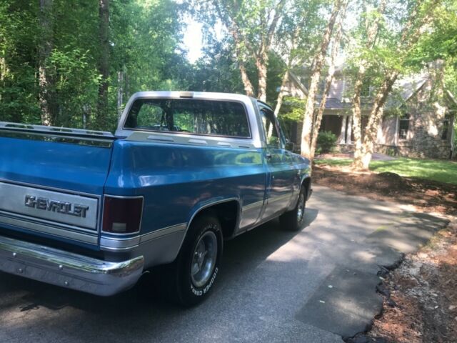 1984 Blue Chevrolet C-10 Standard Cab Pickup