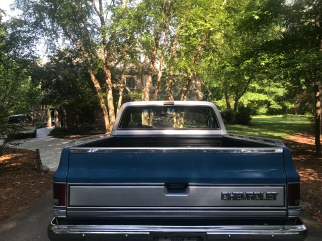 1984 Blue Chevrolet C-10 Standard Cab Pickup