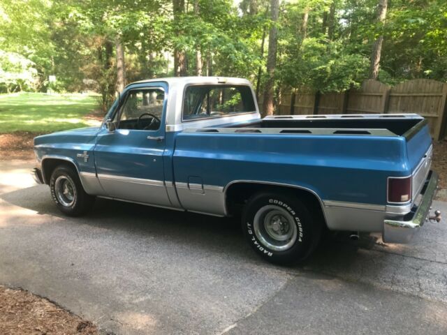 1984 Blue Chevrolet C-10 Standard Cab Pickup