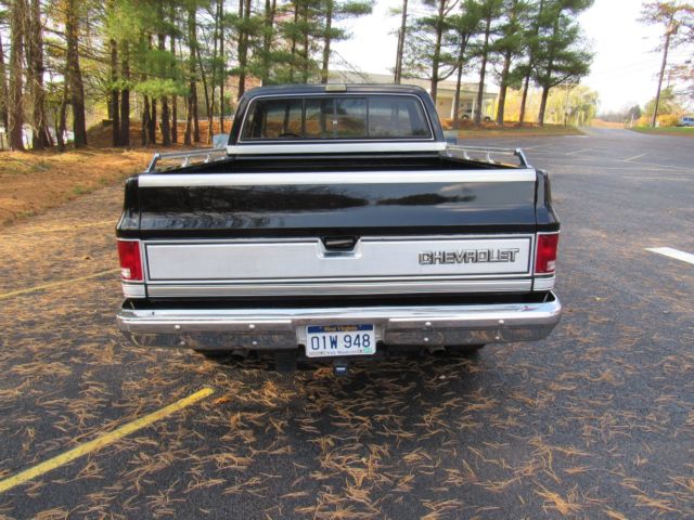 1986 Black Chevrolet C-10