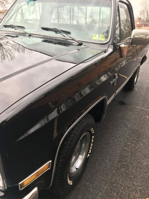 1986 Black Chevrolet C-10