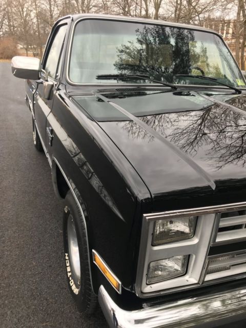 1986 Black Chevrolet C-10