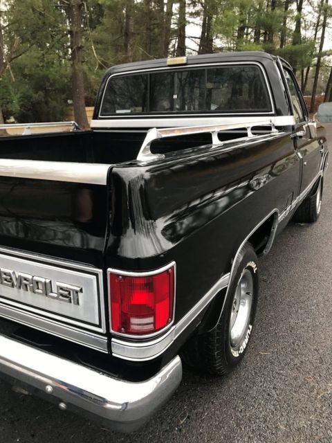 1986 Black Chevrolet C-10