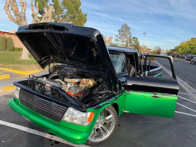 1962 Black Chevrolet C-10 Standard Cab Pickup