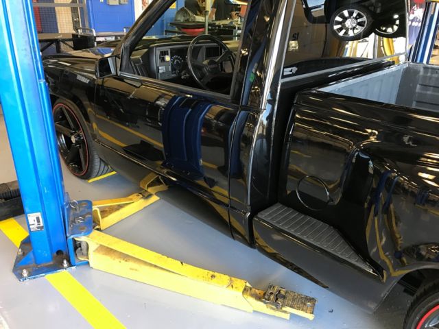 1991 Chevrolet C/K Pickup 1500 Standard Cab Pickup