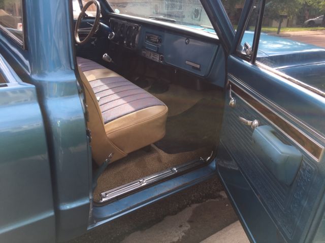 1970 Blue Chevrolet C-10 Pickup