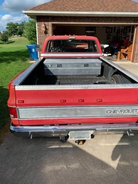 1986 Red Chevrolet C/K Pickup 3500 Crew Cab Pickup