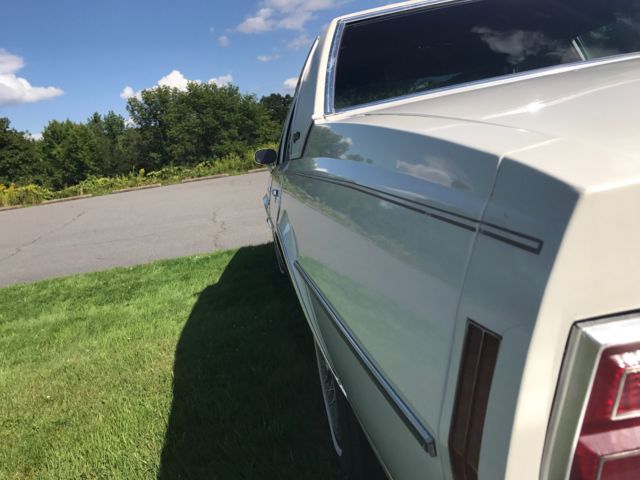 1978 White Chevrolet Capriceold Sedan
