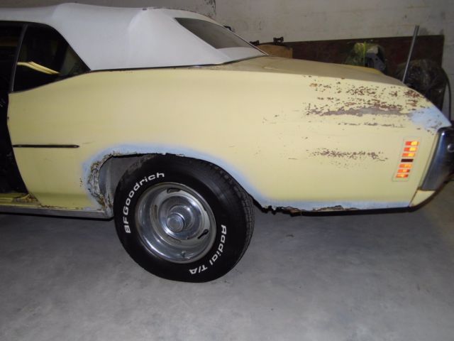 1972 Yellow Chevrolet Chevelle Convertible