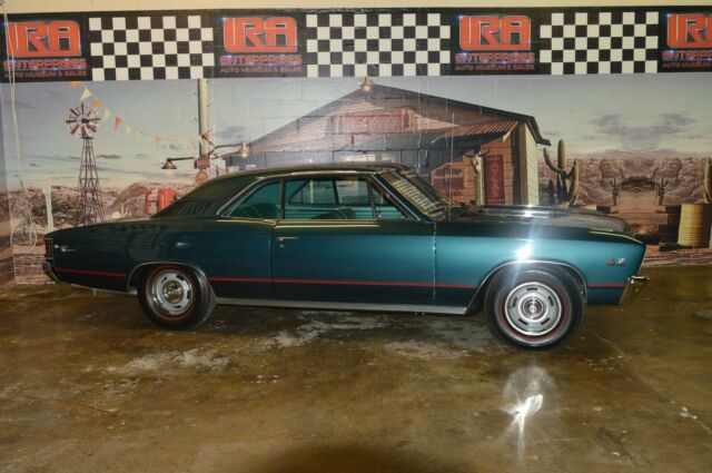 1967 Blue Chevrolet Chevelle Coupe