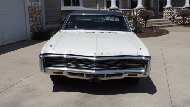 1969 White Chevrolet Capriceold Coupe
