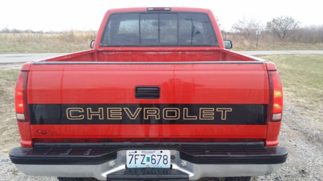 1994 Red Chevrolet C/K Pickup 1500 Standard Cab Pickup