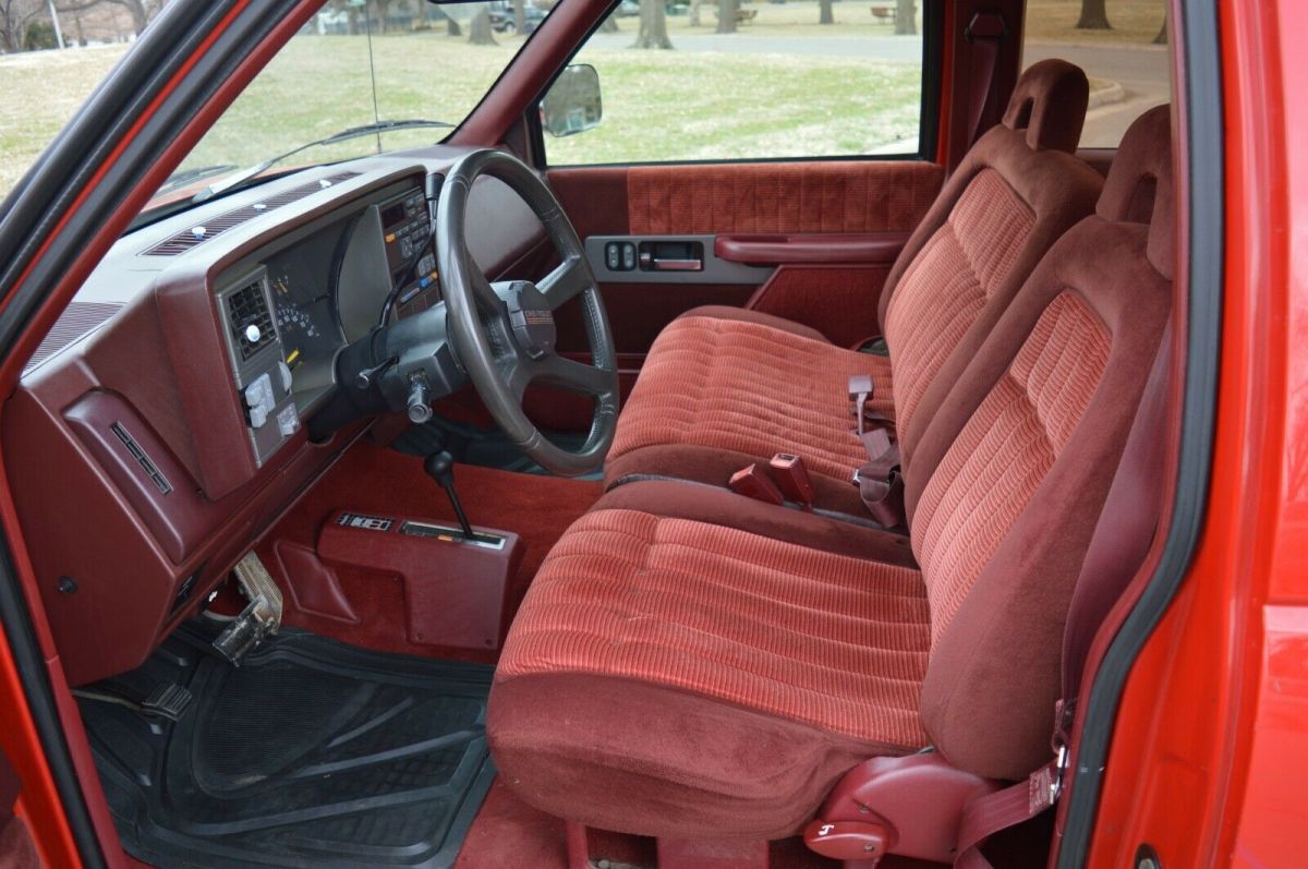 1993 Red Chevrolet C/K Pickup 1500 Extended Cab Pickup